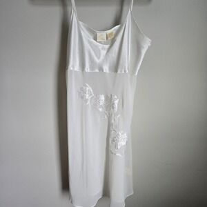 Sophia by Delicates White boudoire Sexy bridal Midi gown SZ M Medium Floral